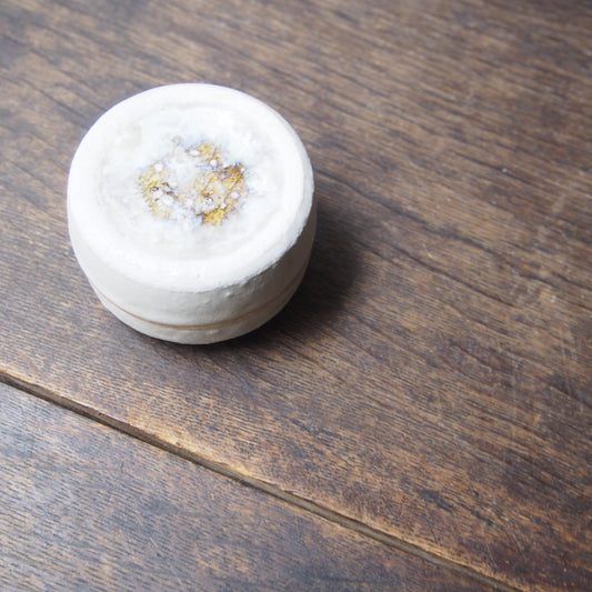 47-2 フタモノ | 小坂 梨絵