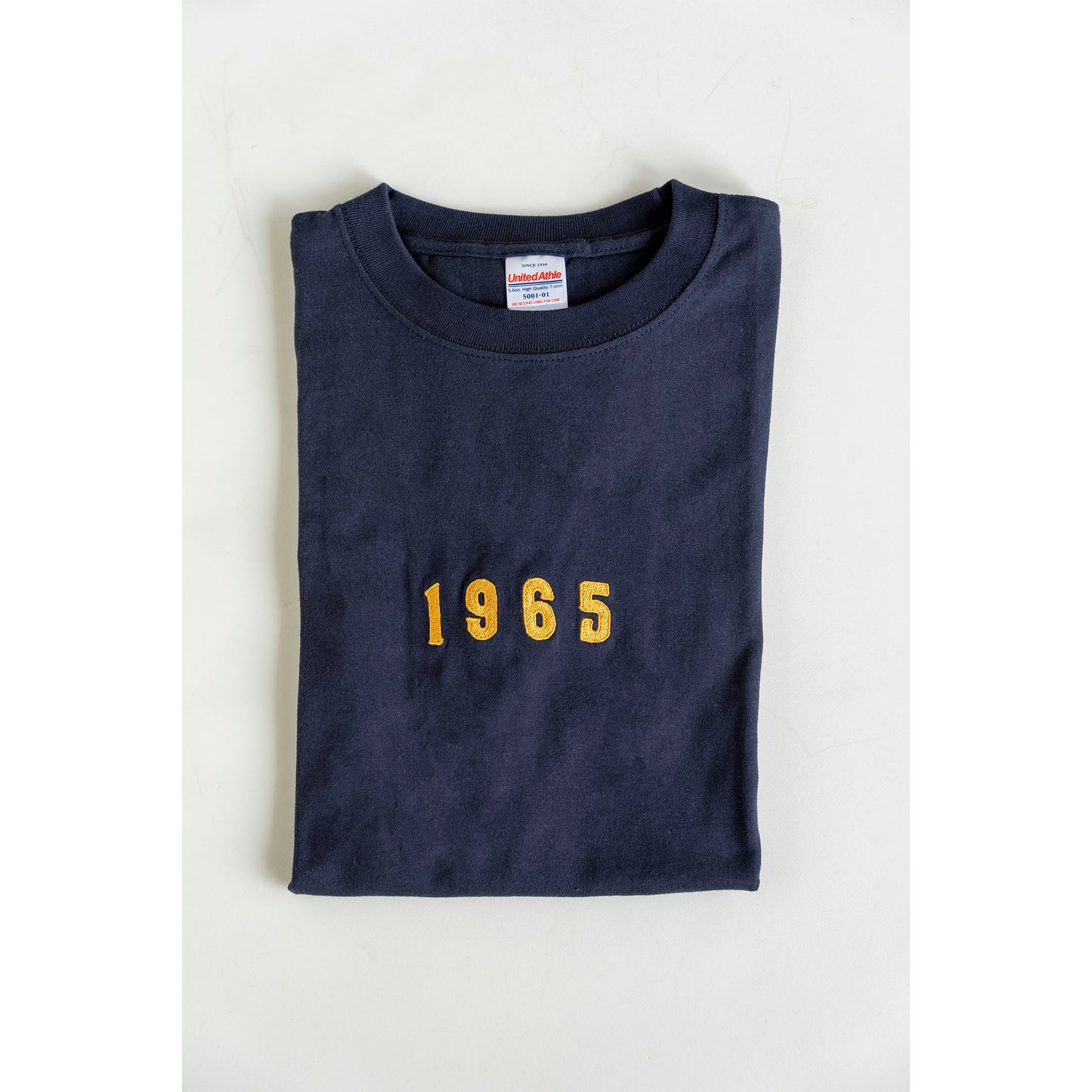 4 刺しゅうTシャツ 1965 | 四々舎