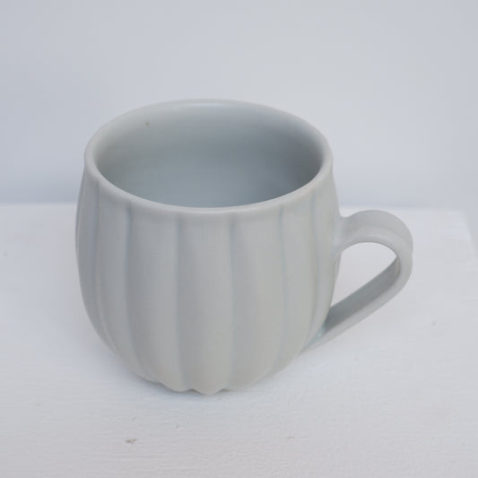 彫り チューリップマグ