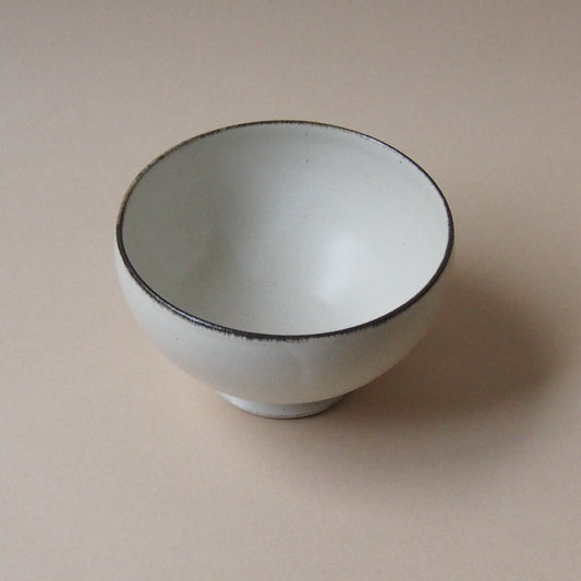 白シリアルボウル