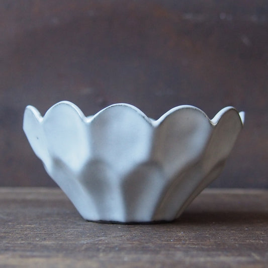 16 輪花ボウル小