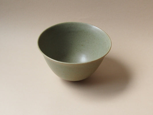 丼(ピスタチオアッシュ)