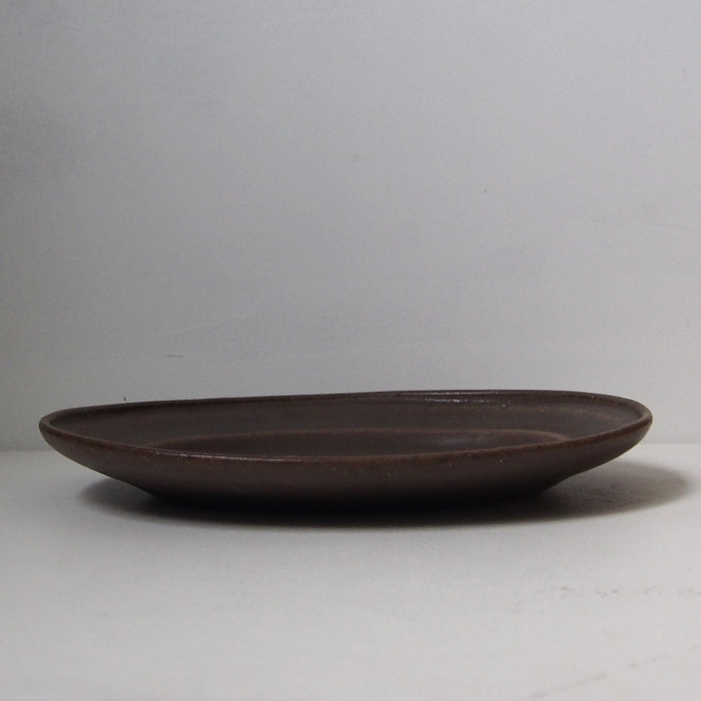 14.ダ円皿(大)茶