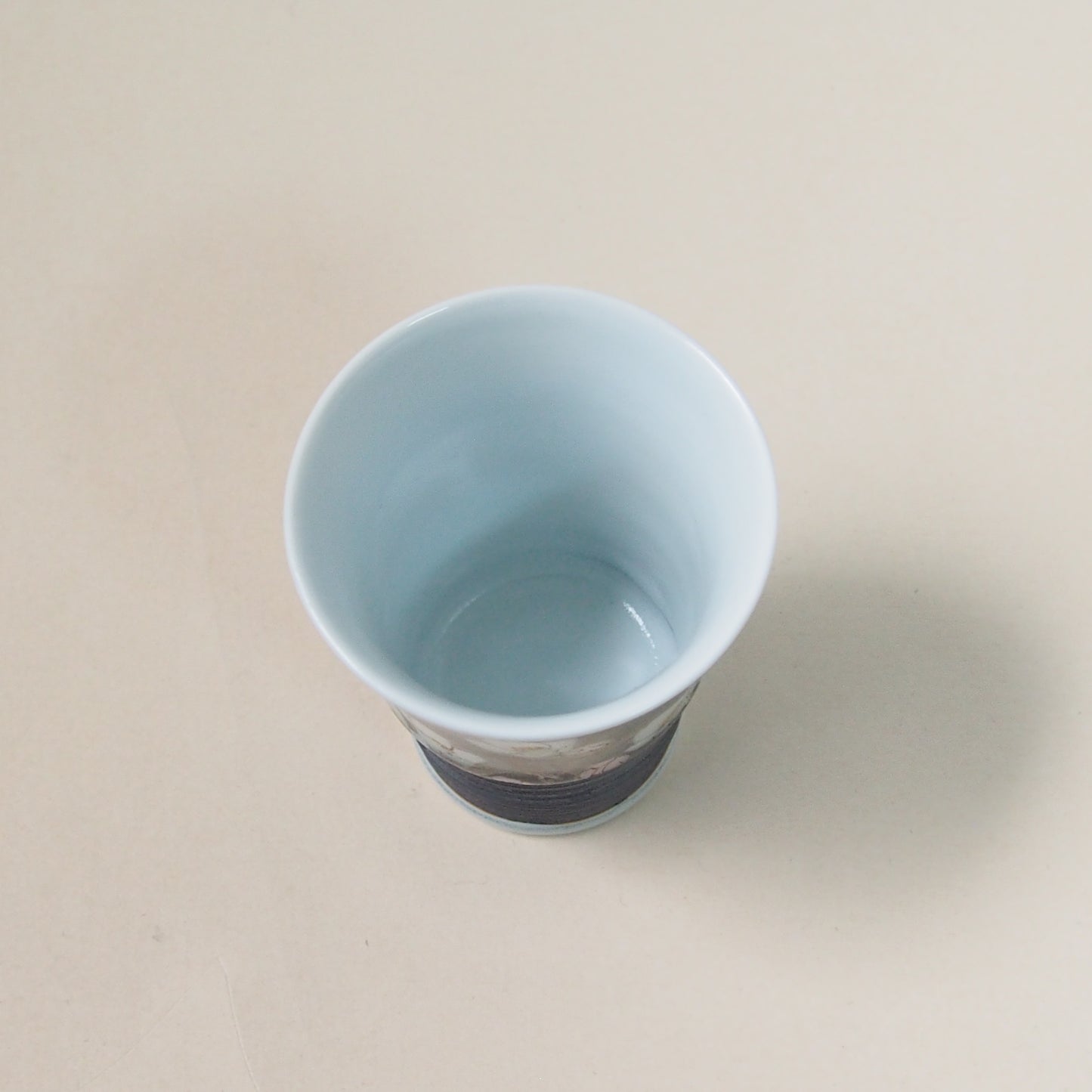 釉描色絵磁器 銀彩椿図 麦酒盃