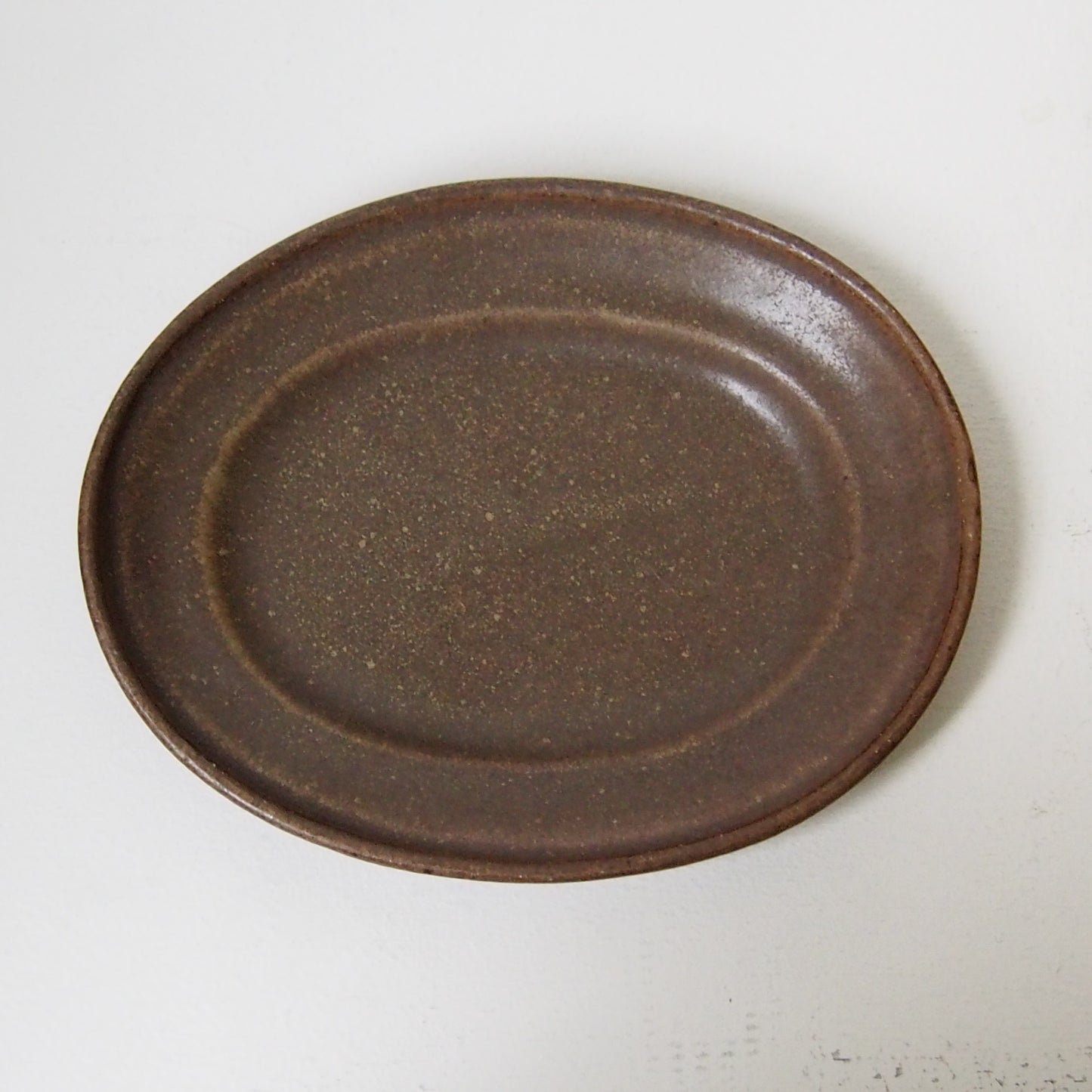 15.ダ円皿(中)茶