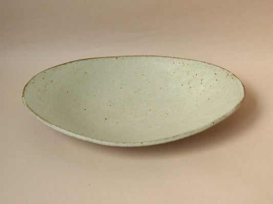 黄粉引 ラグビー鉢