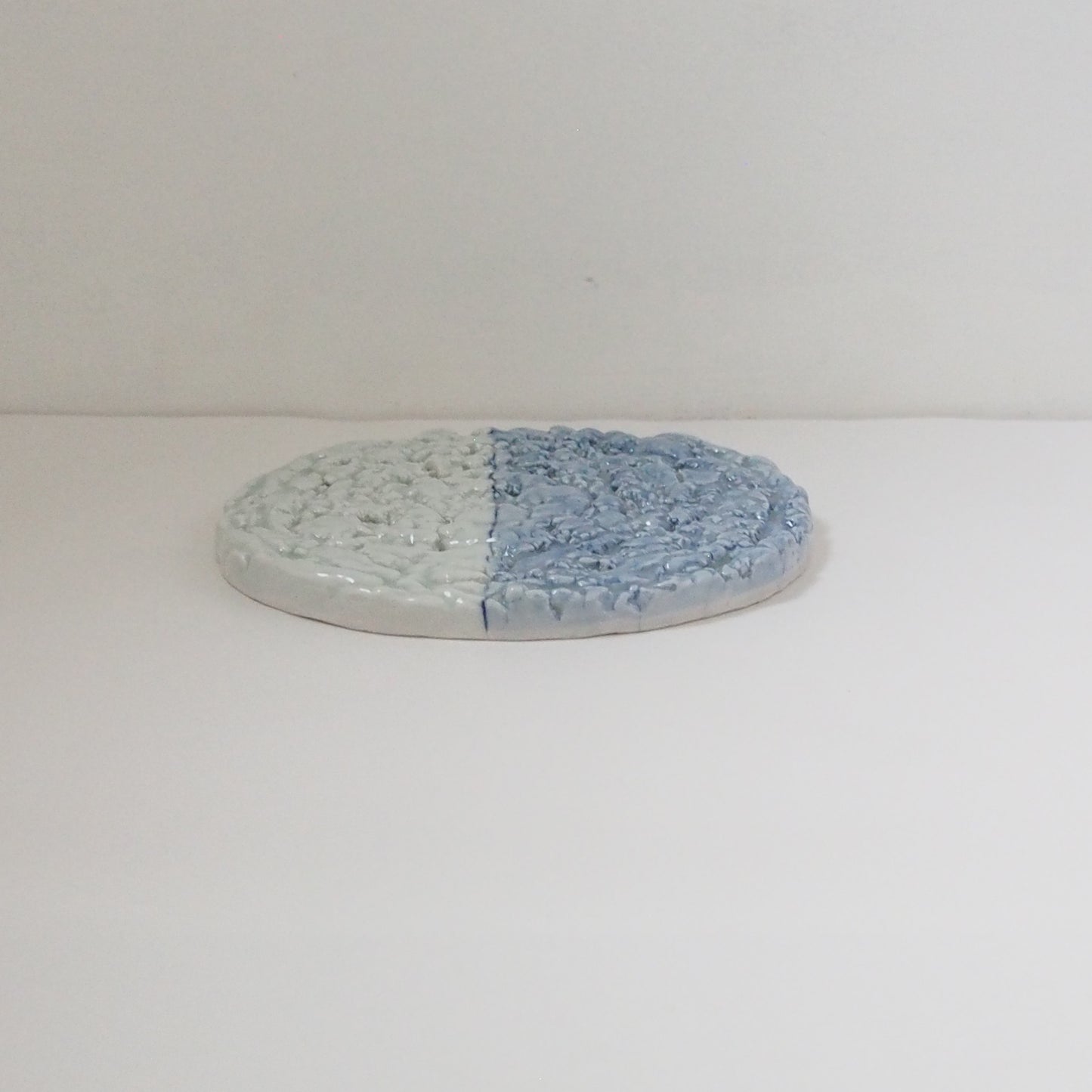 16-b 磁器呉須盤皿 | 浅田恵美子