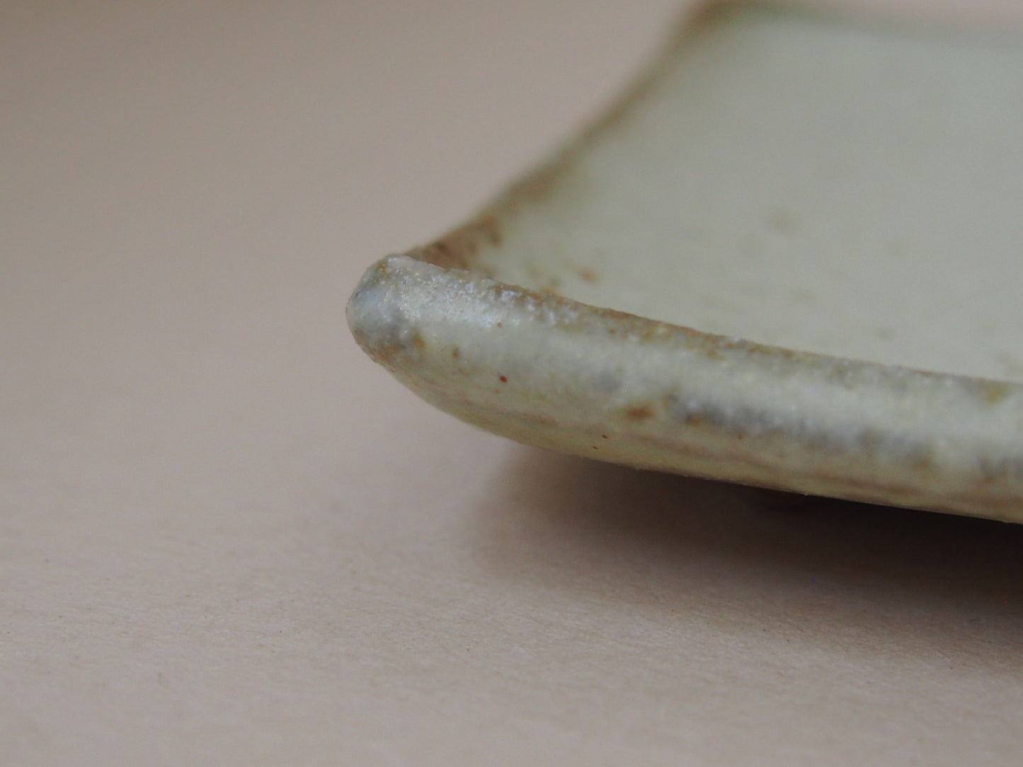 黄粉引 さんま皿