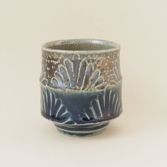 藍鉄塩釉鎬湯呑一対