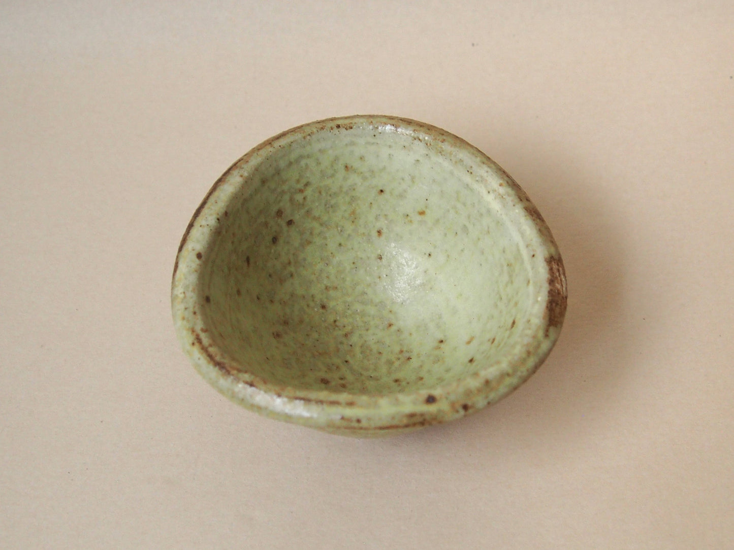 黄粉引 おにぎり鉢