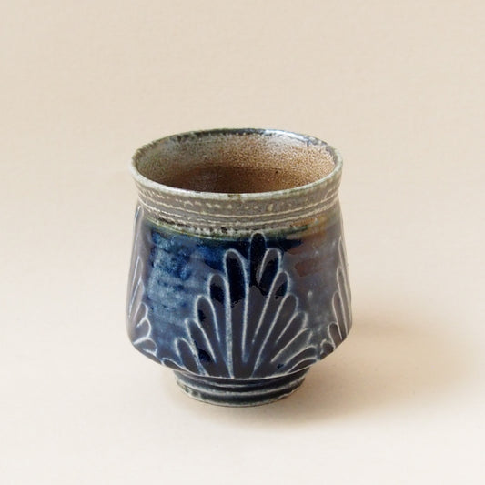 藍鉄塩釉鎬湯呑