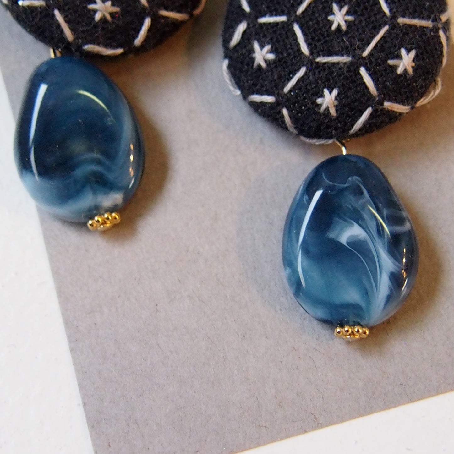 ピアス 箱入り 6.青系