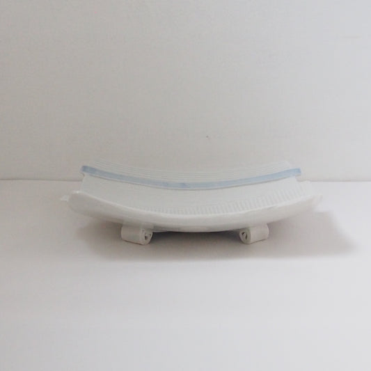 24 磁器重ね角皿 | 浅田恵美子