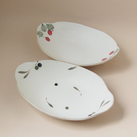 カレー皿(オリーブ、イチゴ)