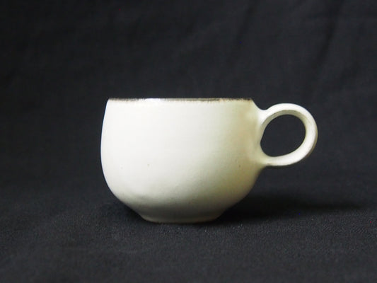 白ずんぐりデミカップ
