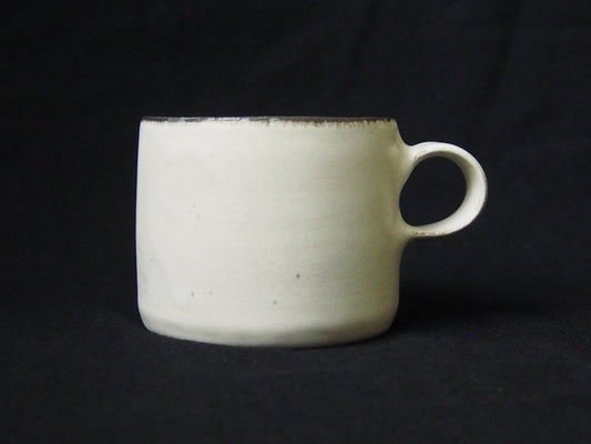 白コーヒーカップ