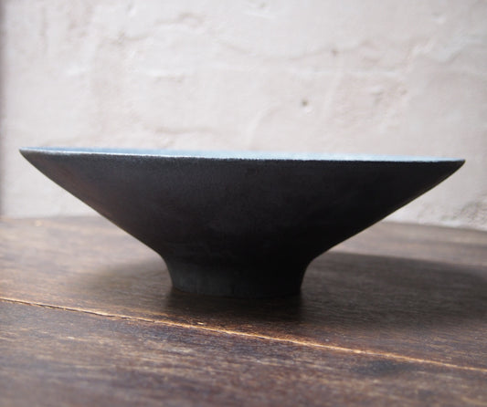 16 黒灰釉中平鉢 | 田代倫章