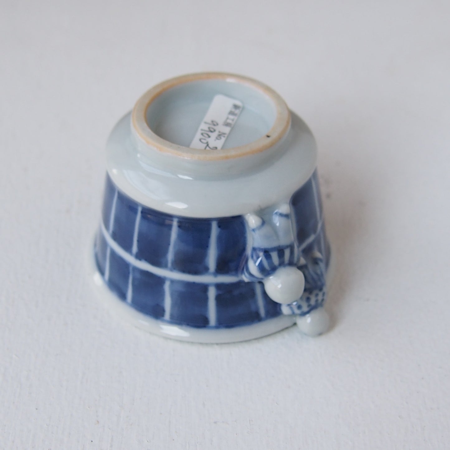 2 染付唐子風呂覗き酒吞 | 新道工房