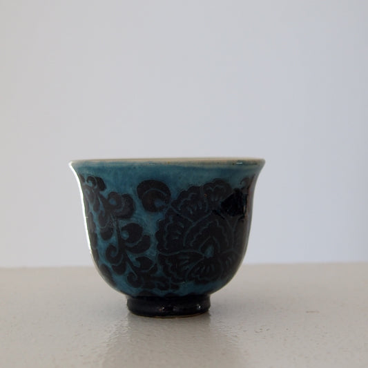 7 青釉小杯 | 川島いずみ