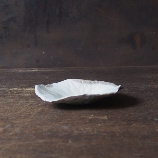 26-2 蓮葉皿(銀彩/焼き付け・漆) | 紫蓮