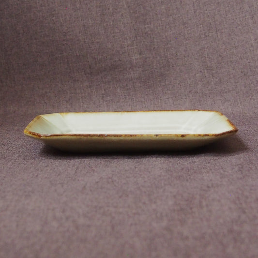 八角長方リム皿小 ワラ