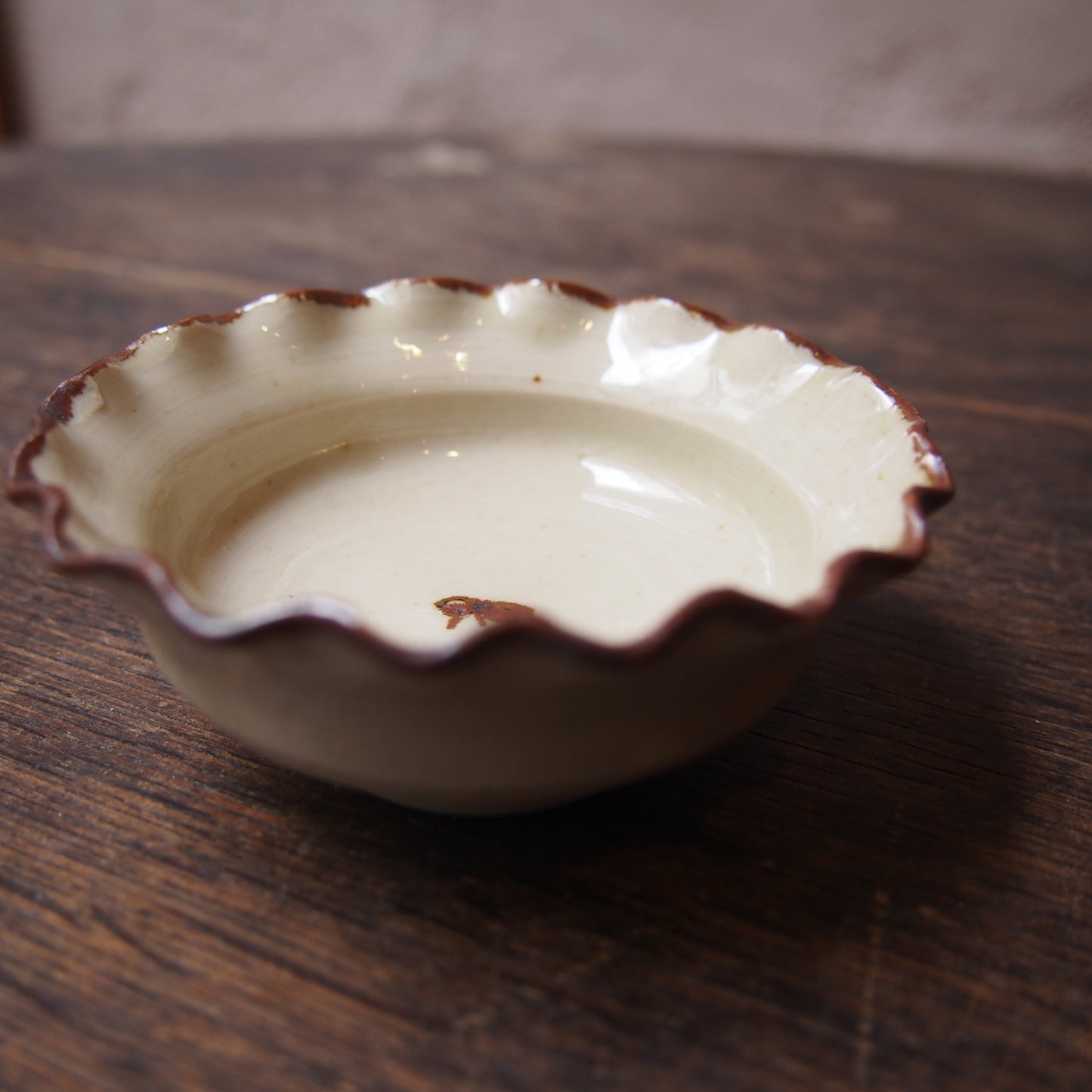 61 波小皿3寸(磁器鉄絵) | 加藤舞