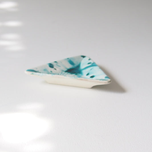 38-4 5三角豆皿 | 梅本勇