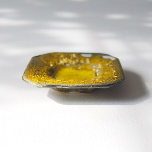 36-13 隅切四角豆皿 |梅本勇