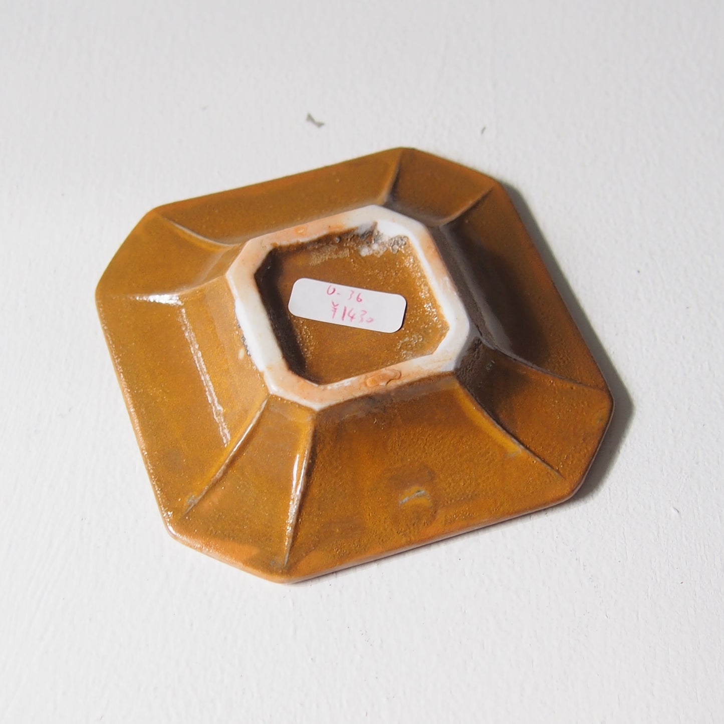 36-19 隅切四角豆皿 |梅本勇