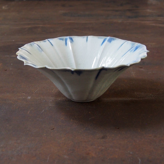 8 稜花鉢  流し掛け