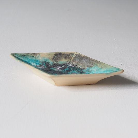 40-15 菱形豆皿 | 梅本勇