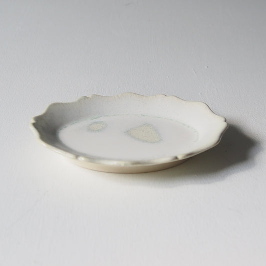 41-1 輪花オーバル小皿 | 梅本勇