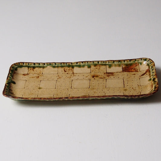 23 織部フチ有長皿 | 滝沢三奈子