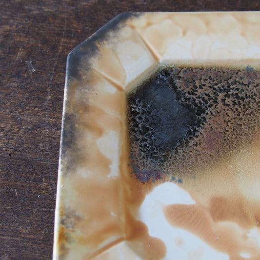 34-8 四角隅切皿 | 梅本勇