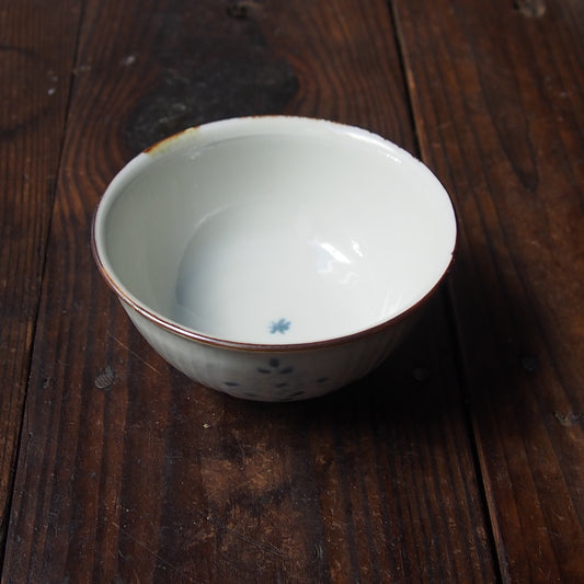 20 染付花文しのぎお茶碗 B | 志村和晃