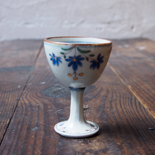 81 色絵花文足付き杯 | 志村和晃