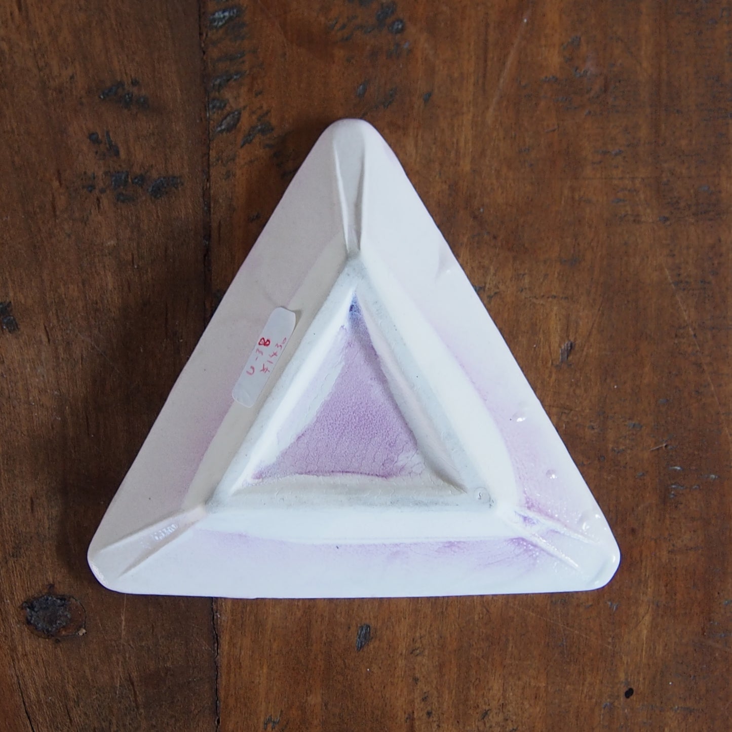 38-25 三角豆皿 | 梅本勇