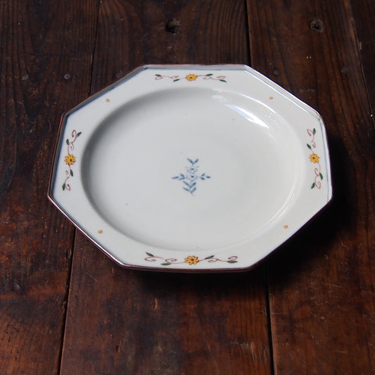 91 色絵唐草文オクトゴナル7.5寸皿 | 志村和晃