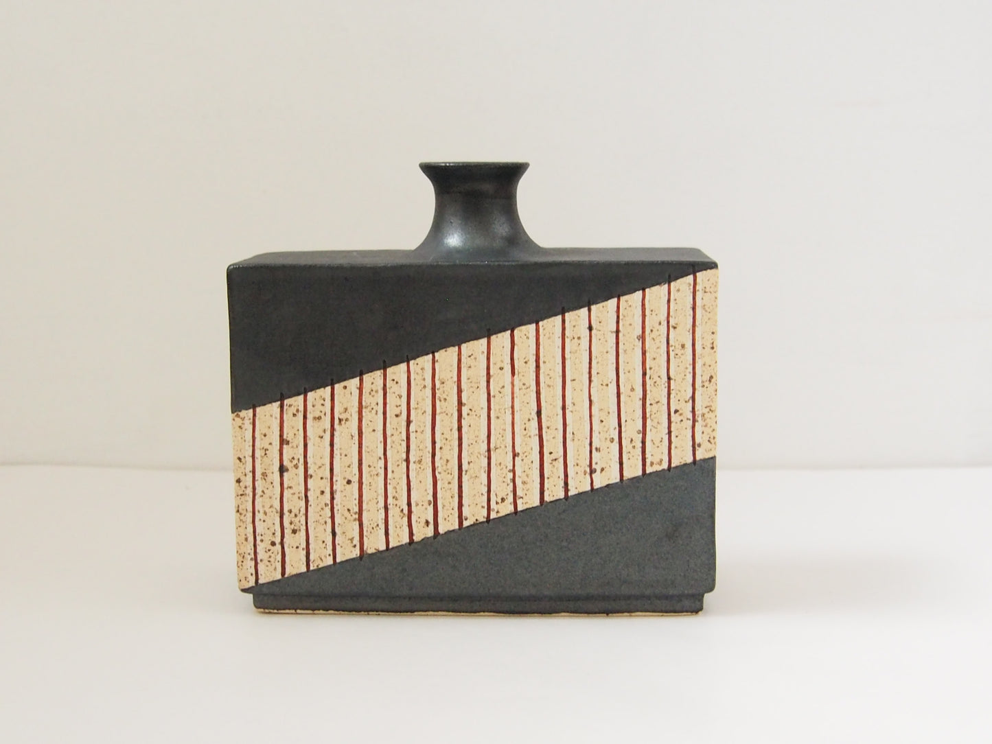 2 象嵌花生 | 早川嘉則