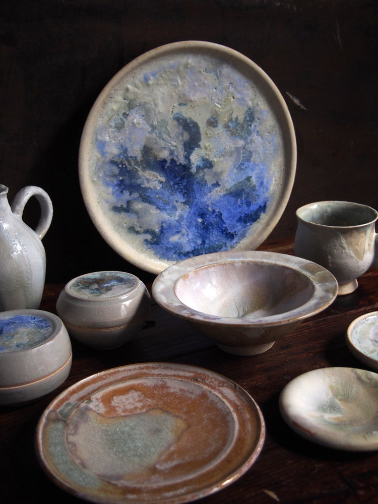 作家：小坂梨絵