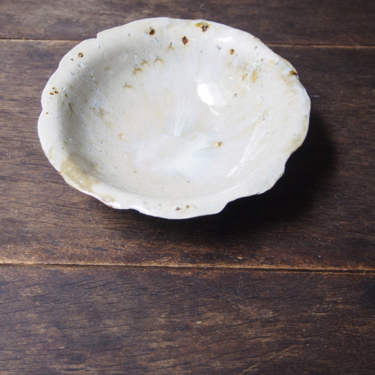 23-1 手びねり鉢7寸 | 小坂　梨絵