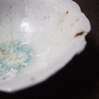 28 手びねり鉢 16㎝ | 小坂　梨絵