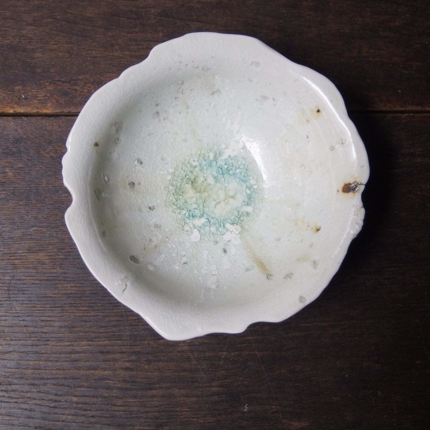 28 手びねり鉢 16㎝ | 小坂　梨絵