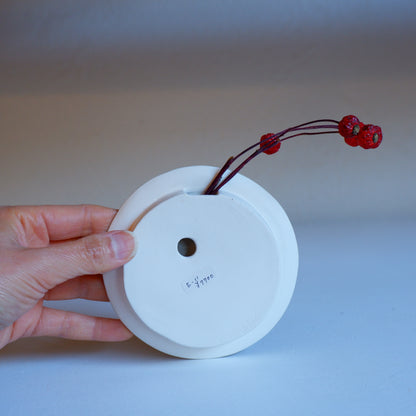 11　壁掛け花器 | 榎本悦子