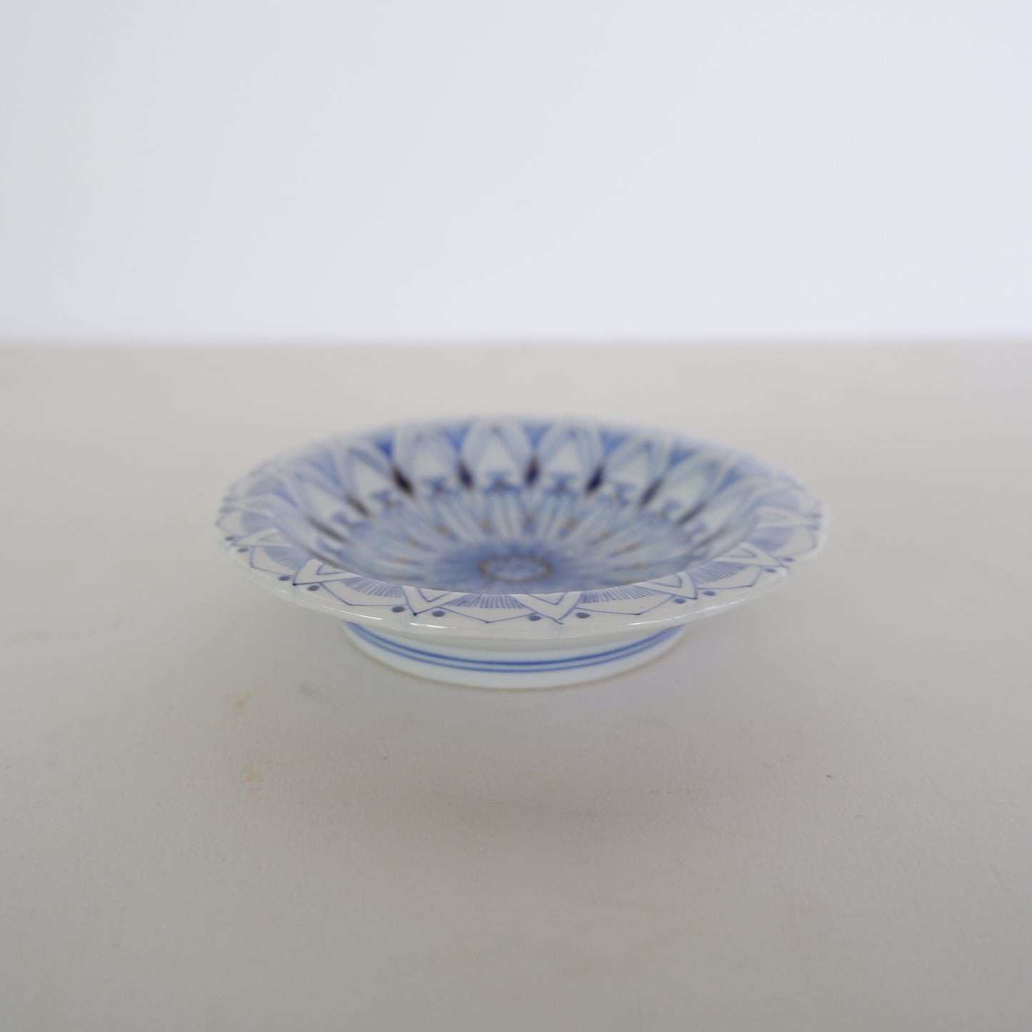 15　色絵華文豆皿 | 種田真紀
