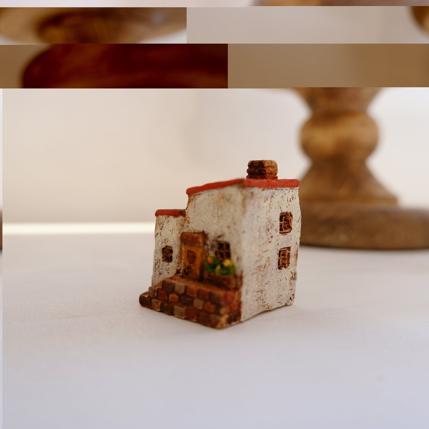 48　二段屋根のおうち(レンガ色) | casetta