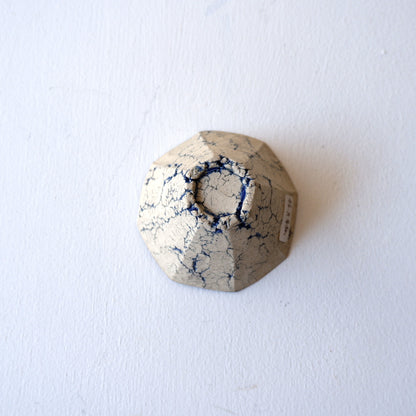 8　裂文銀彩八角盃 | 平松龍馬