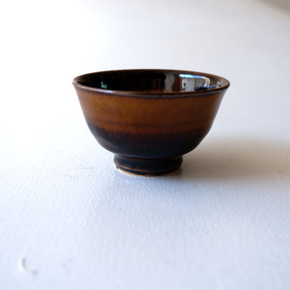 2　飴釉重掛ぐい吞 | 村澤享