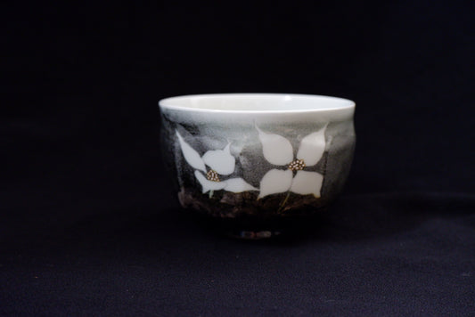 釉描色絵磁器 銀彩山法師図 茶碗
