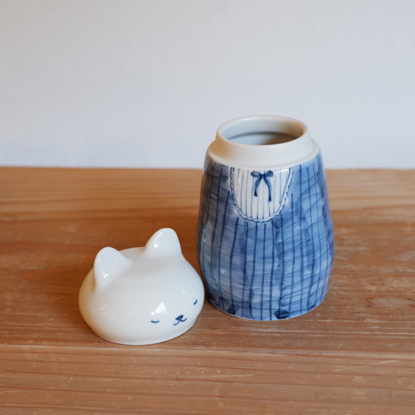 25-1　蓋物 髭入れ | 村田亜希